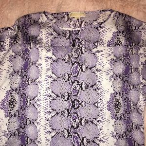 ❌❌SOLD❌❌Micheal Kors Snake print top